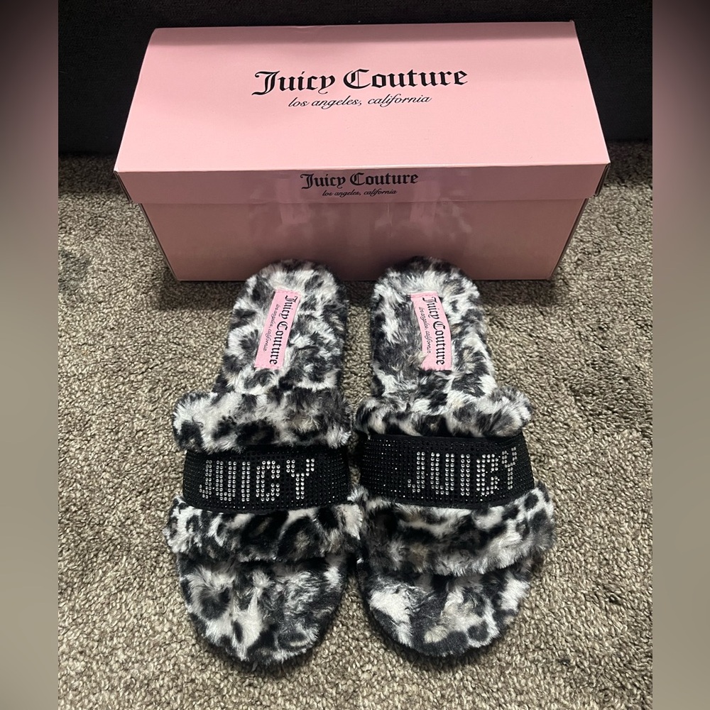 Juicy Couture Slippers